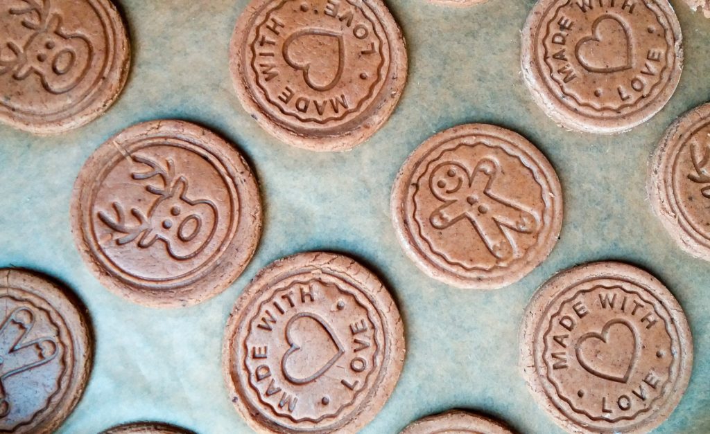 How To Use A Cookie Stamp